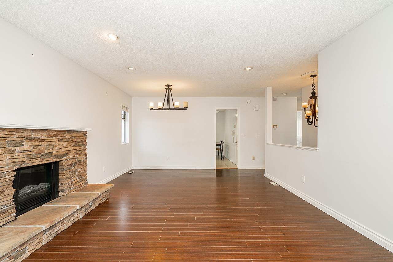 6416 Wade Road Property Photo 12