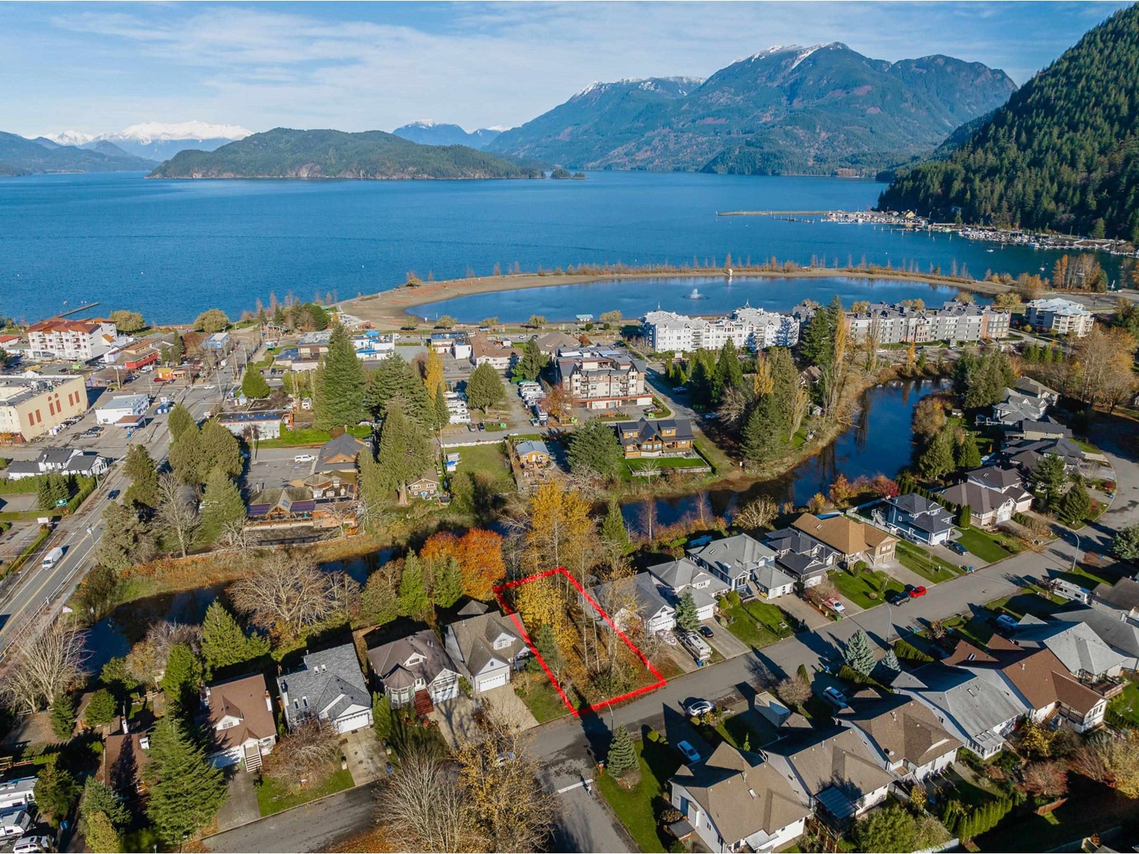 225 Miami River Drive, Harrison Hot Springs Property Photo 4