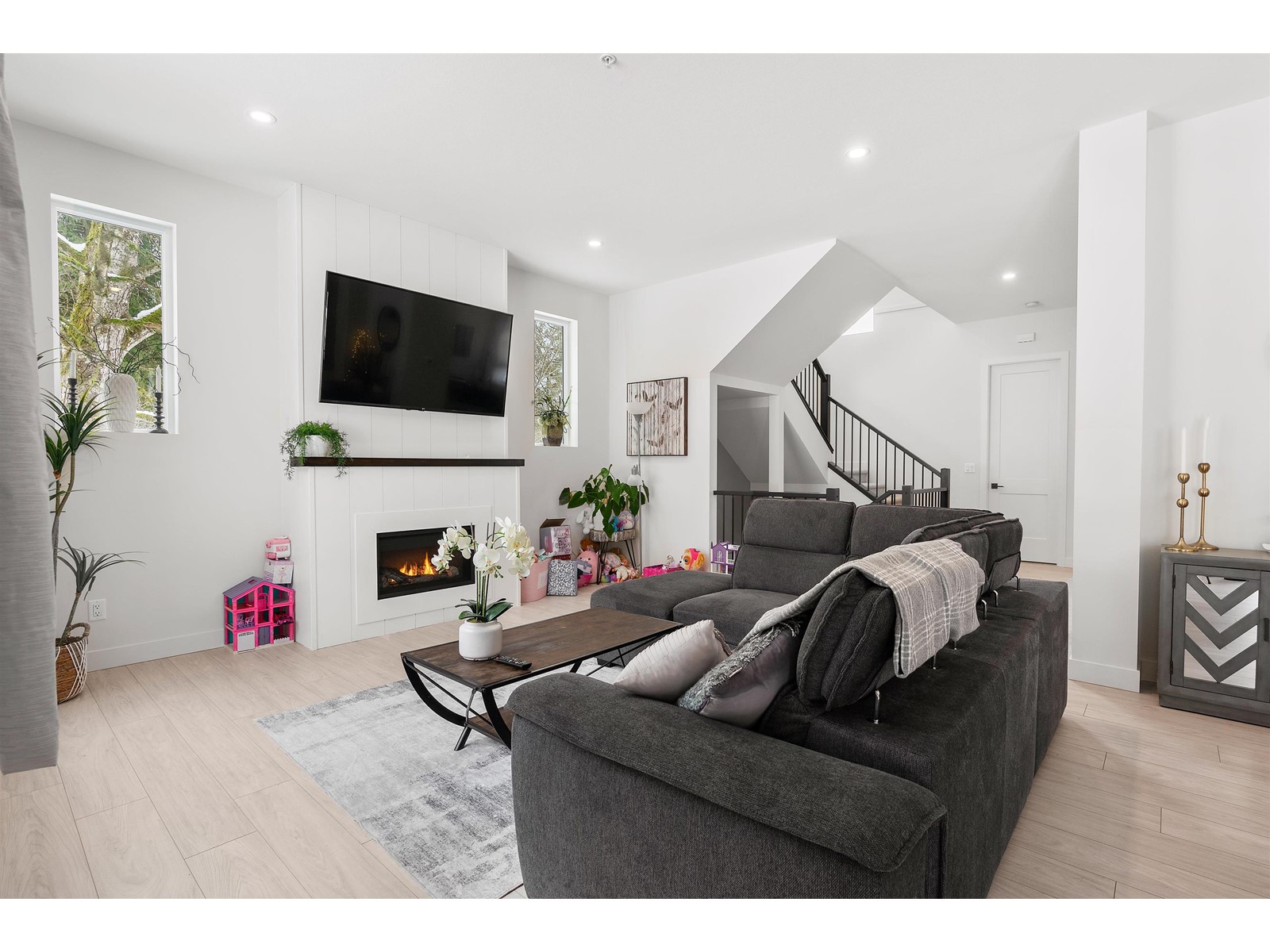 31577 Mccreath Place Property Photo 5