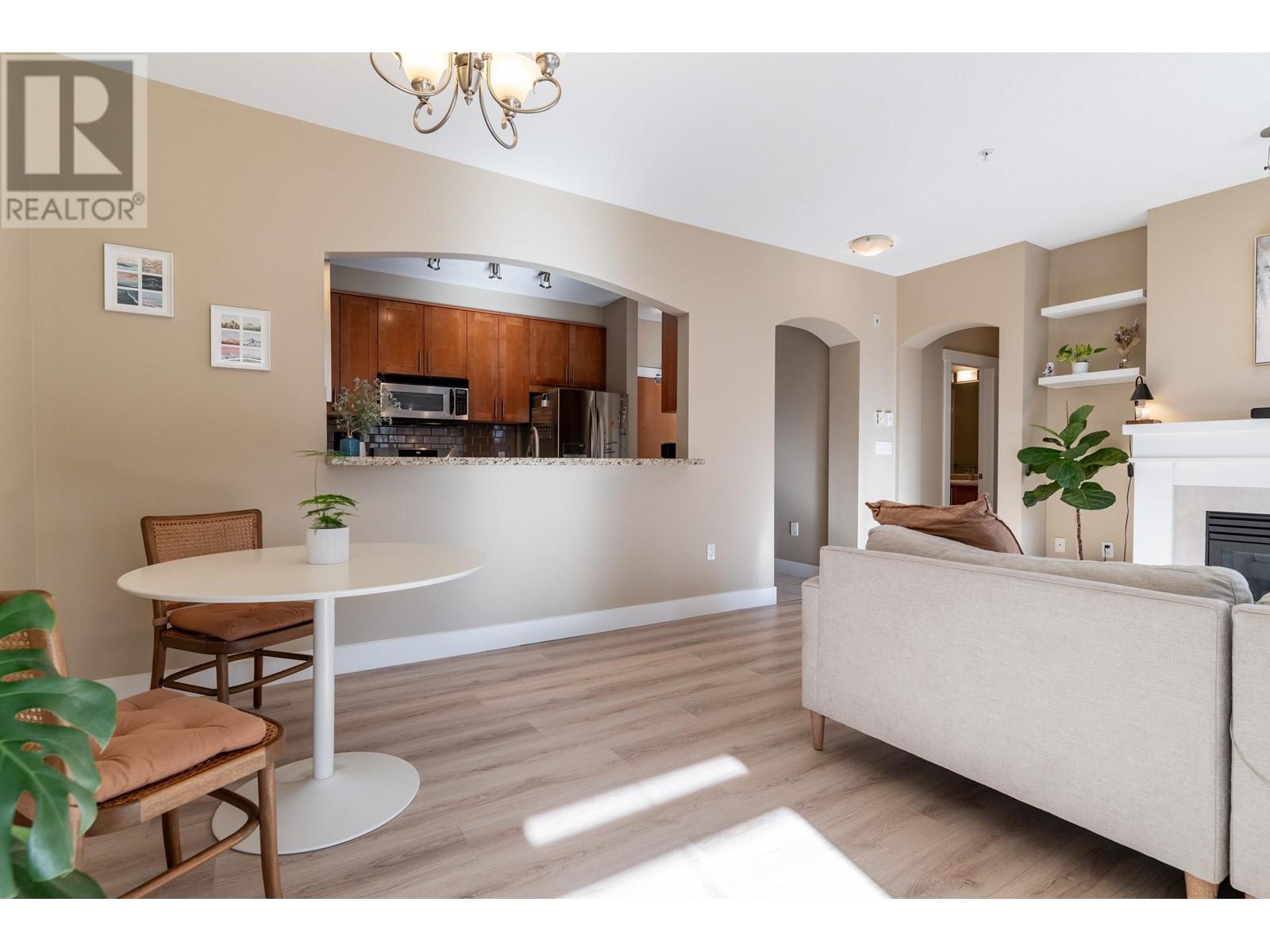 301 4885 Valley Drive Property Photo 14