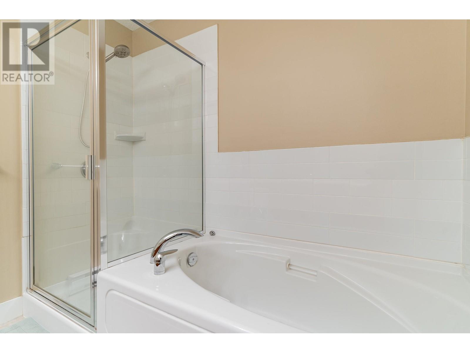 301 4885 Valley Drive Property Photo 25