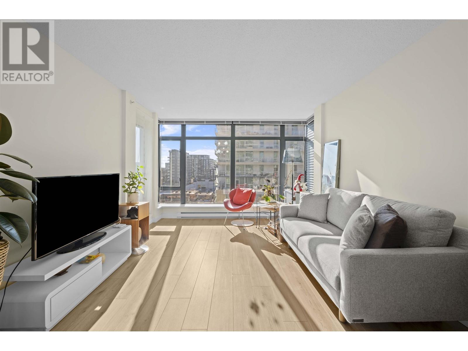 1205 6351 Buswell Street Property Photo 2