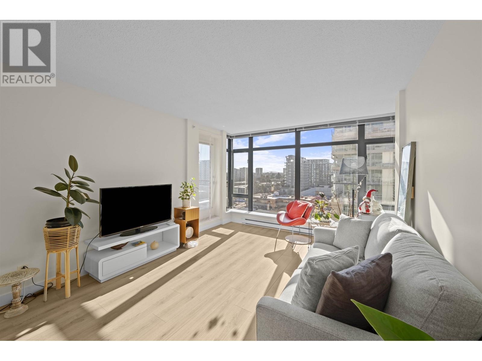 1205 6351 Buswell Street Property Photo 3