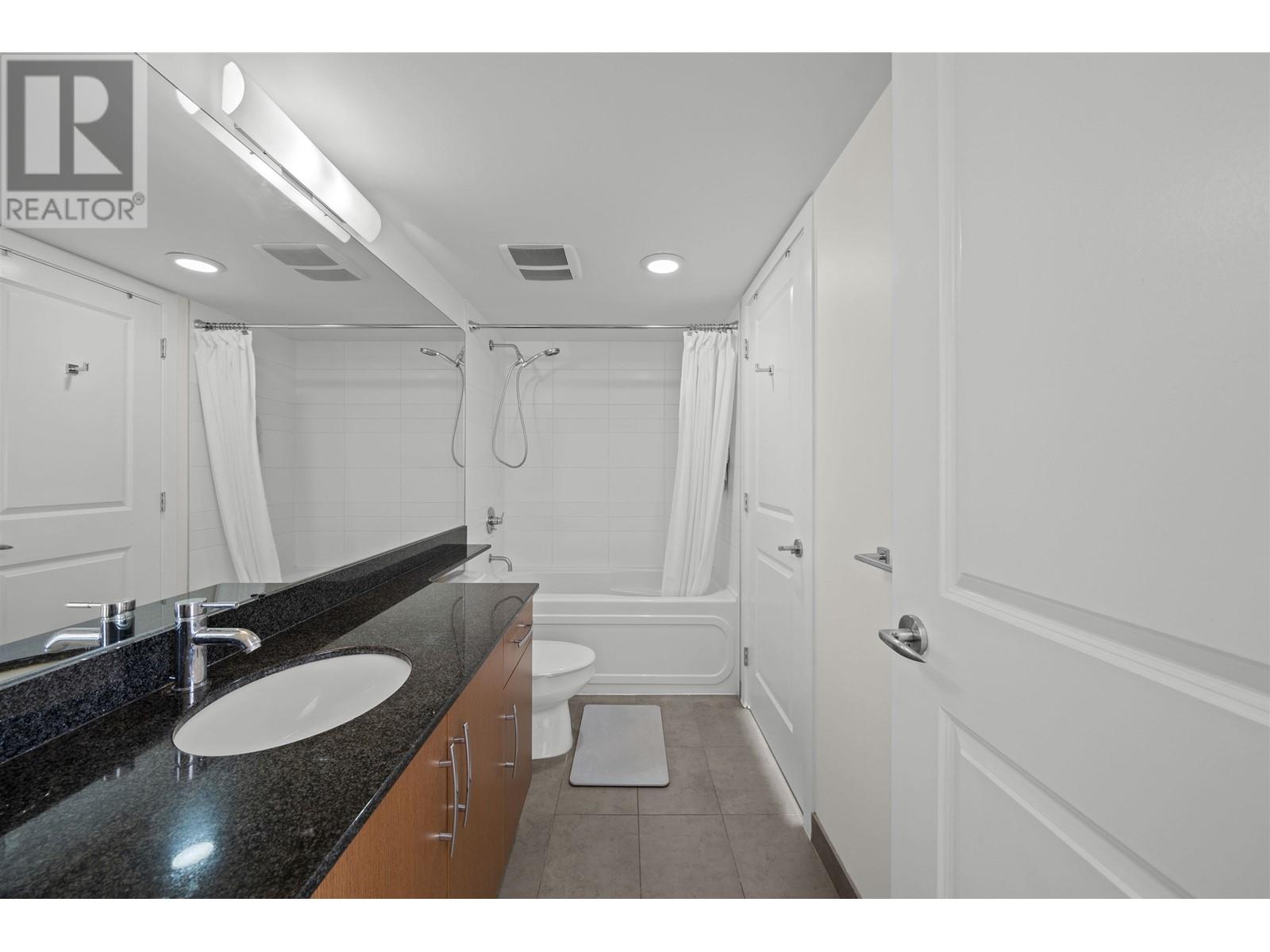 1205 6351 Buswell Street Property Photo 15