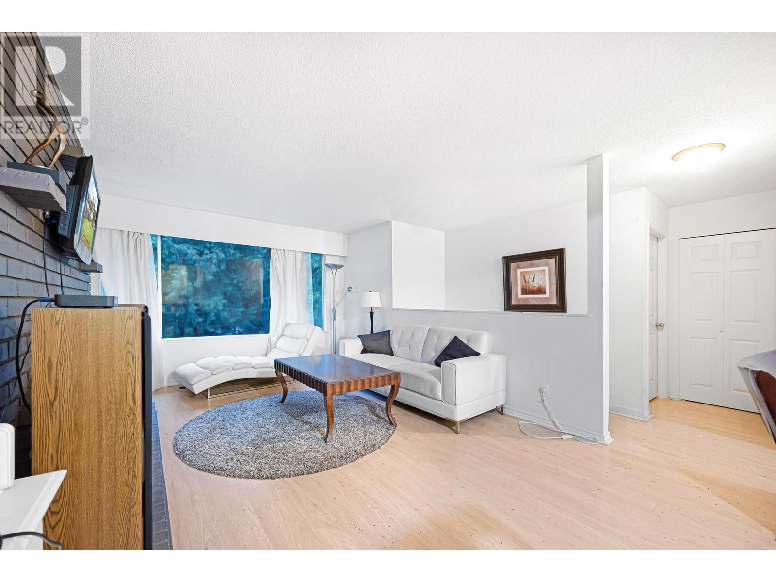 1733 Hie Avenue Property Photo 11