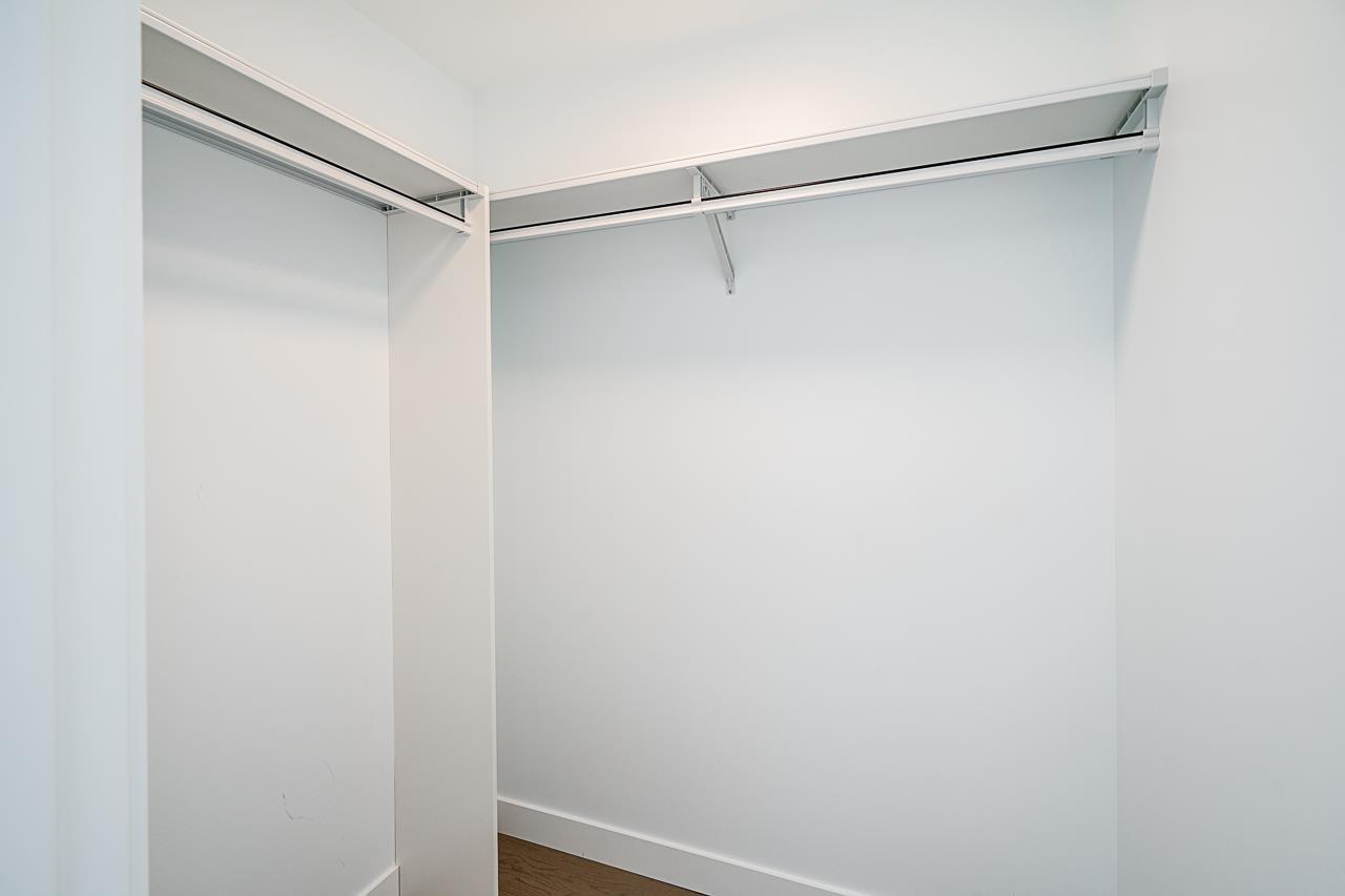 312 15165 Thrift Avenue Property Photo 26