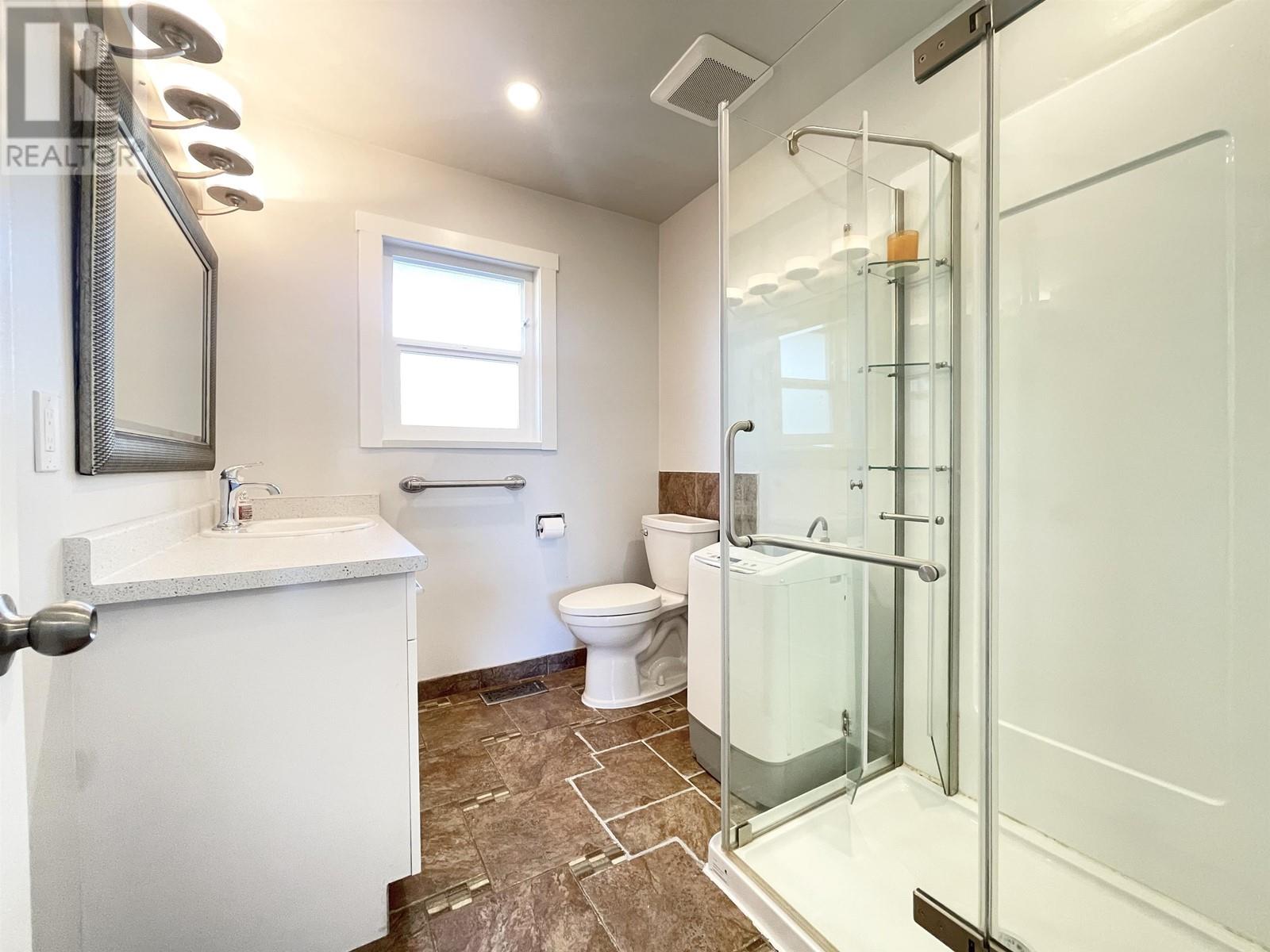 1621 Como Lake Avenue Property Photo 9