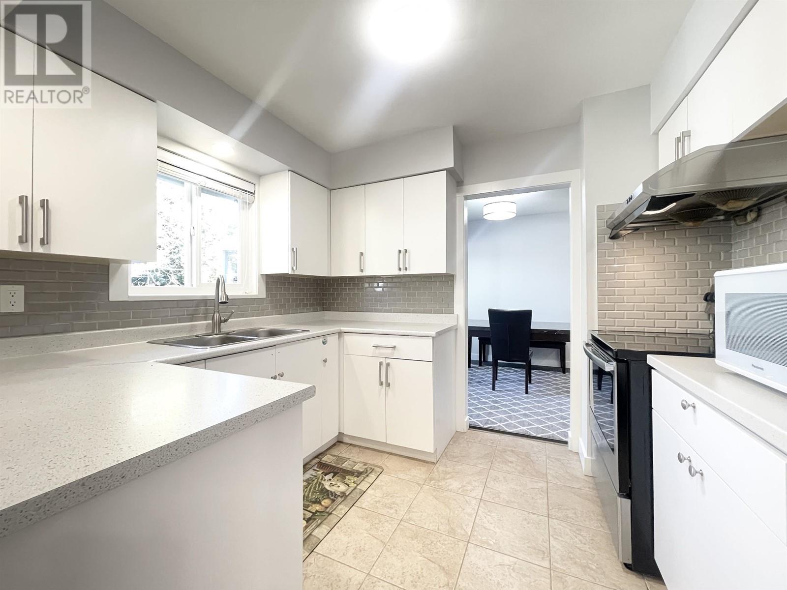 1621 Como Lake Avenue Property Photo 12