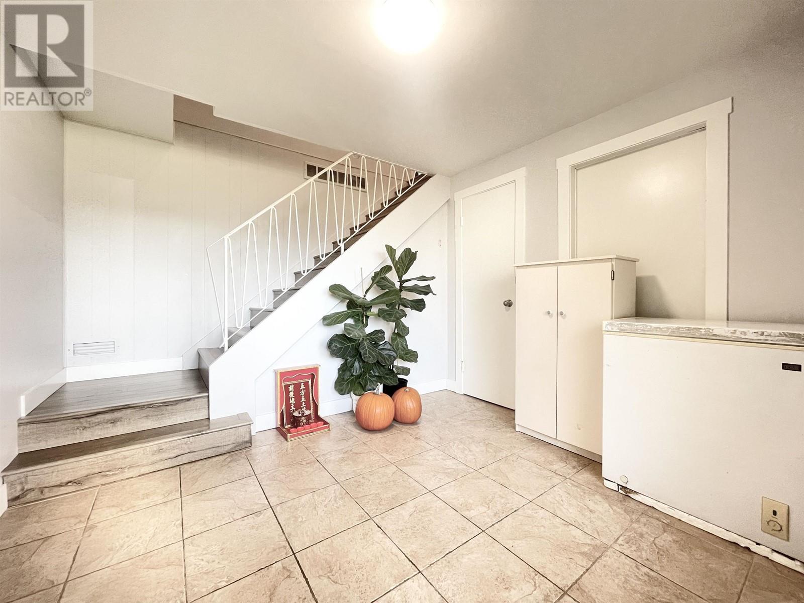 1621 Como Lake Avenue Property Photo 17