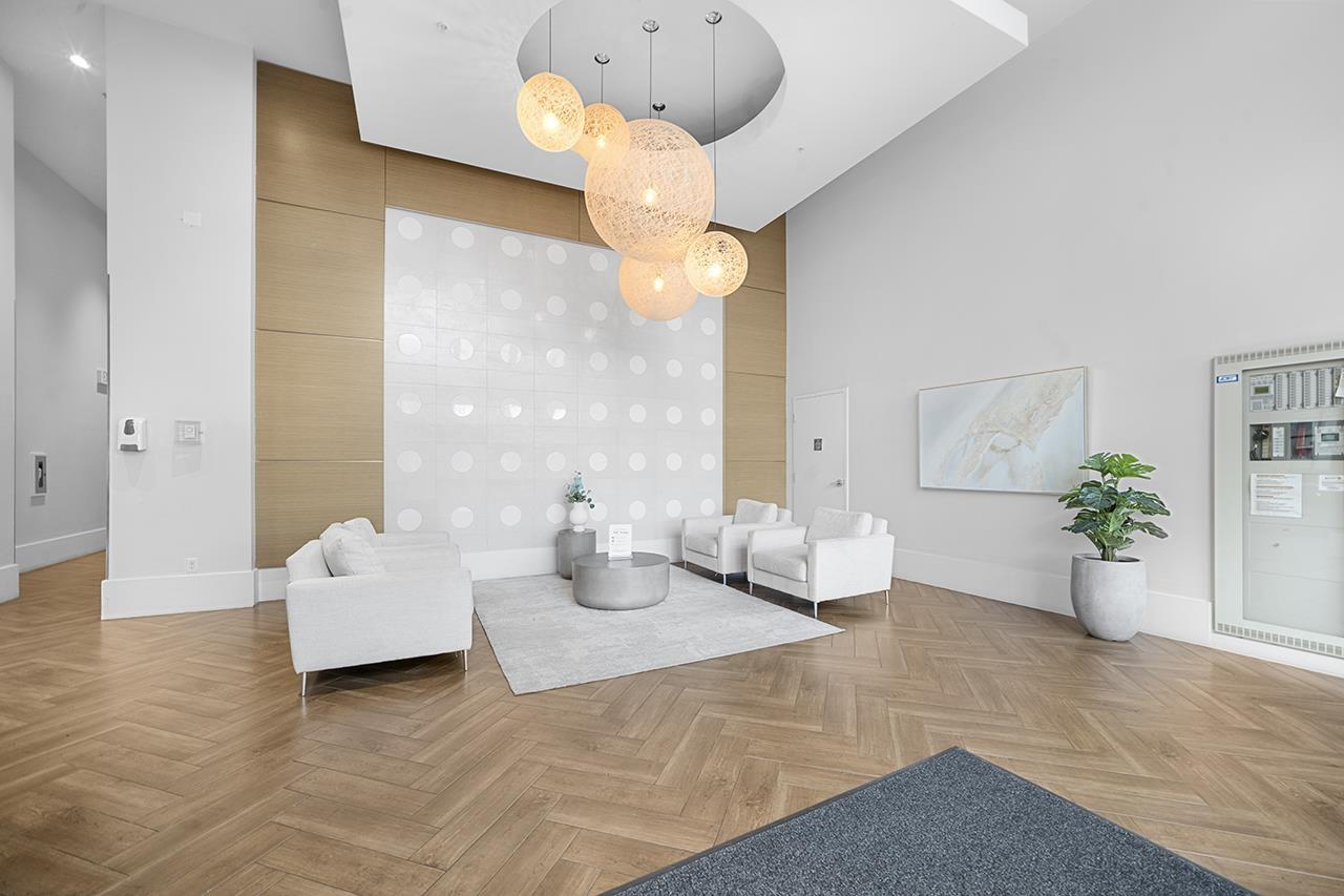 1807 13688 100 Avenue Property Photo 4