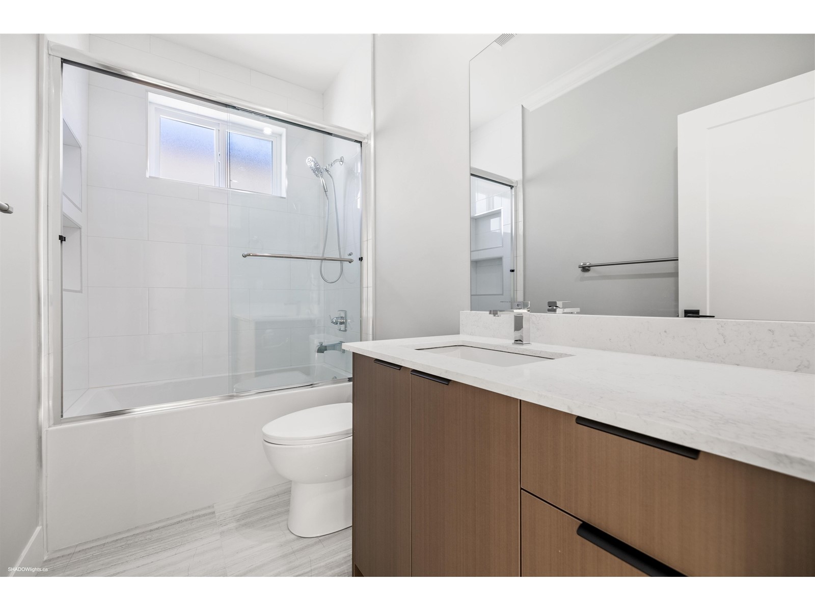 16725 15a Avenue Property Photo 19