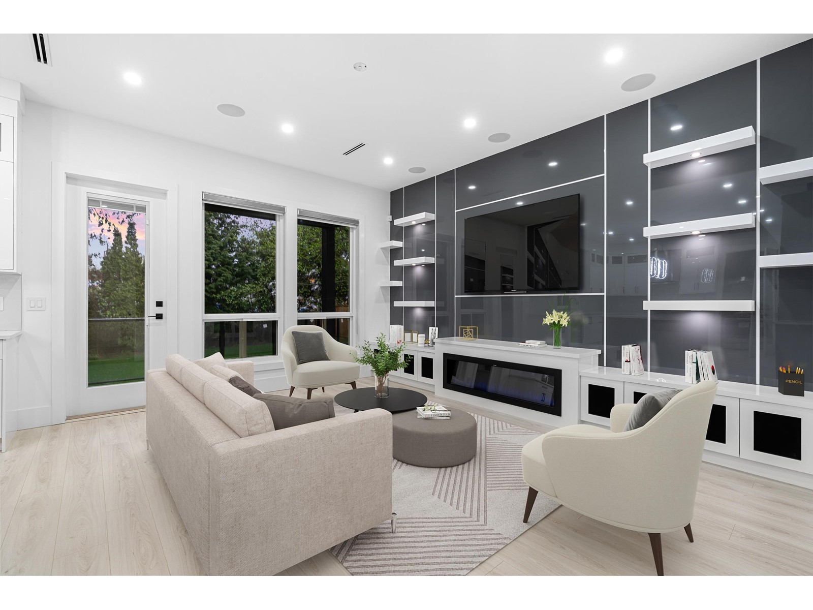 9336 119a Street Property Photo 6