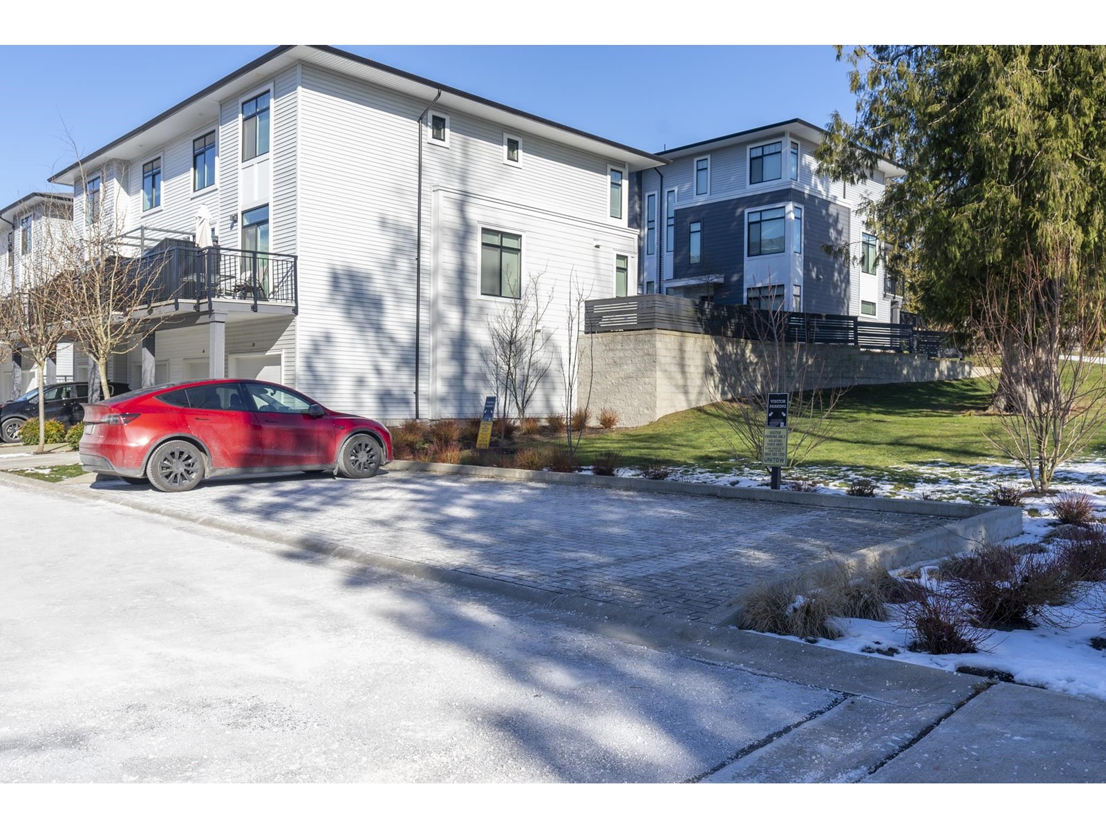 129 15235 Sitka Drive Property Photo 17