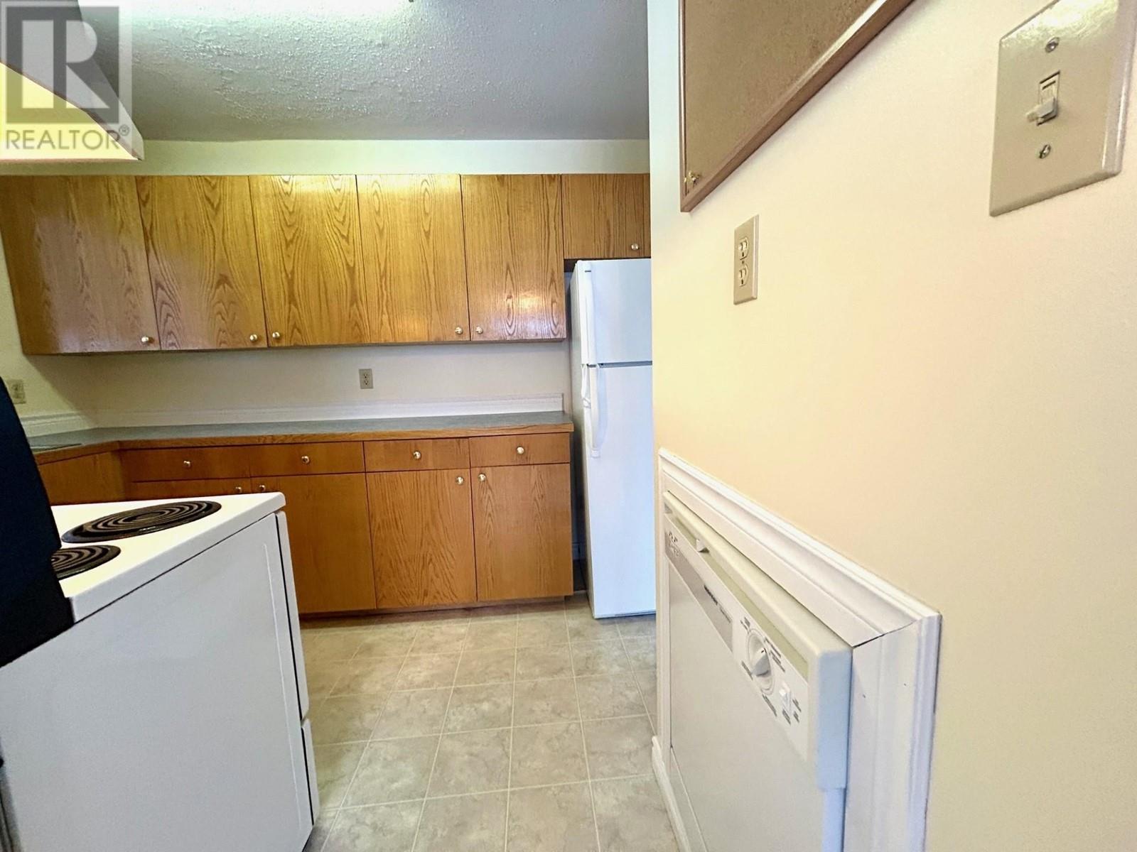 5235 Cottonwood Road Property Photo 5