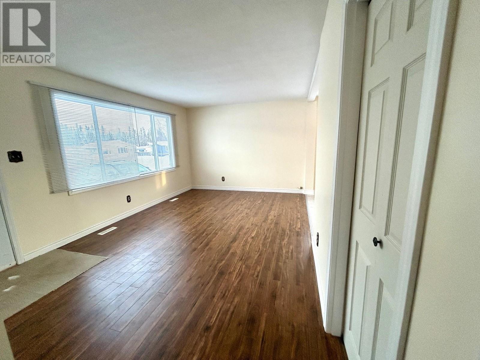 5235 Cottonwood Road Property Photo 8