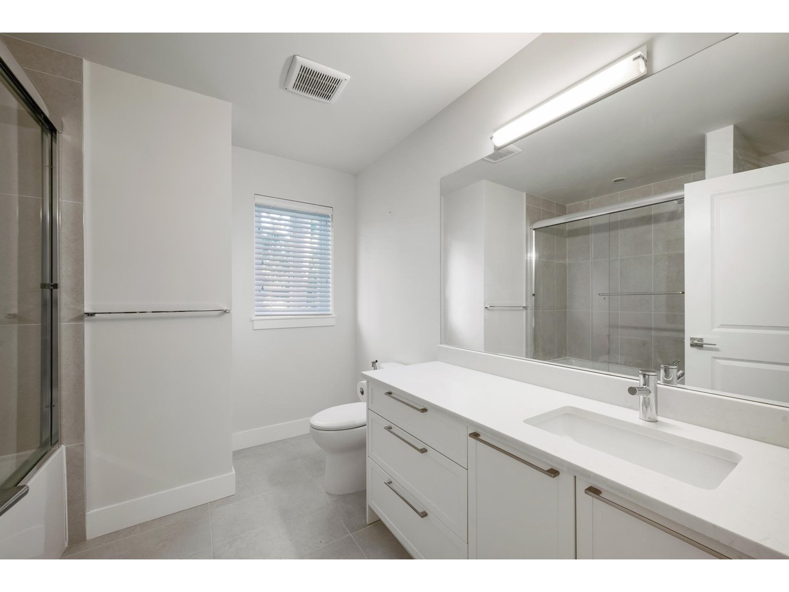 8 2828 156 Street Property Photo 21