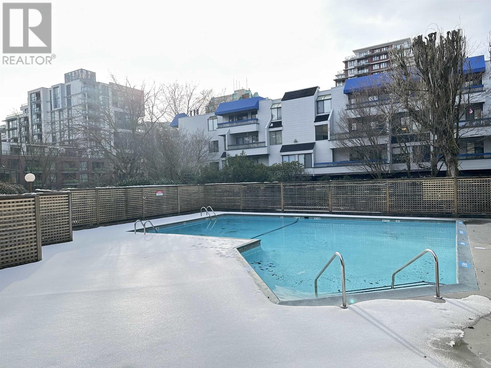 216 8460 Ackroyd Road Property Photo 7