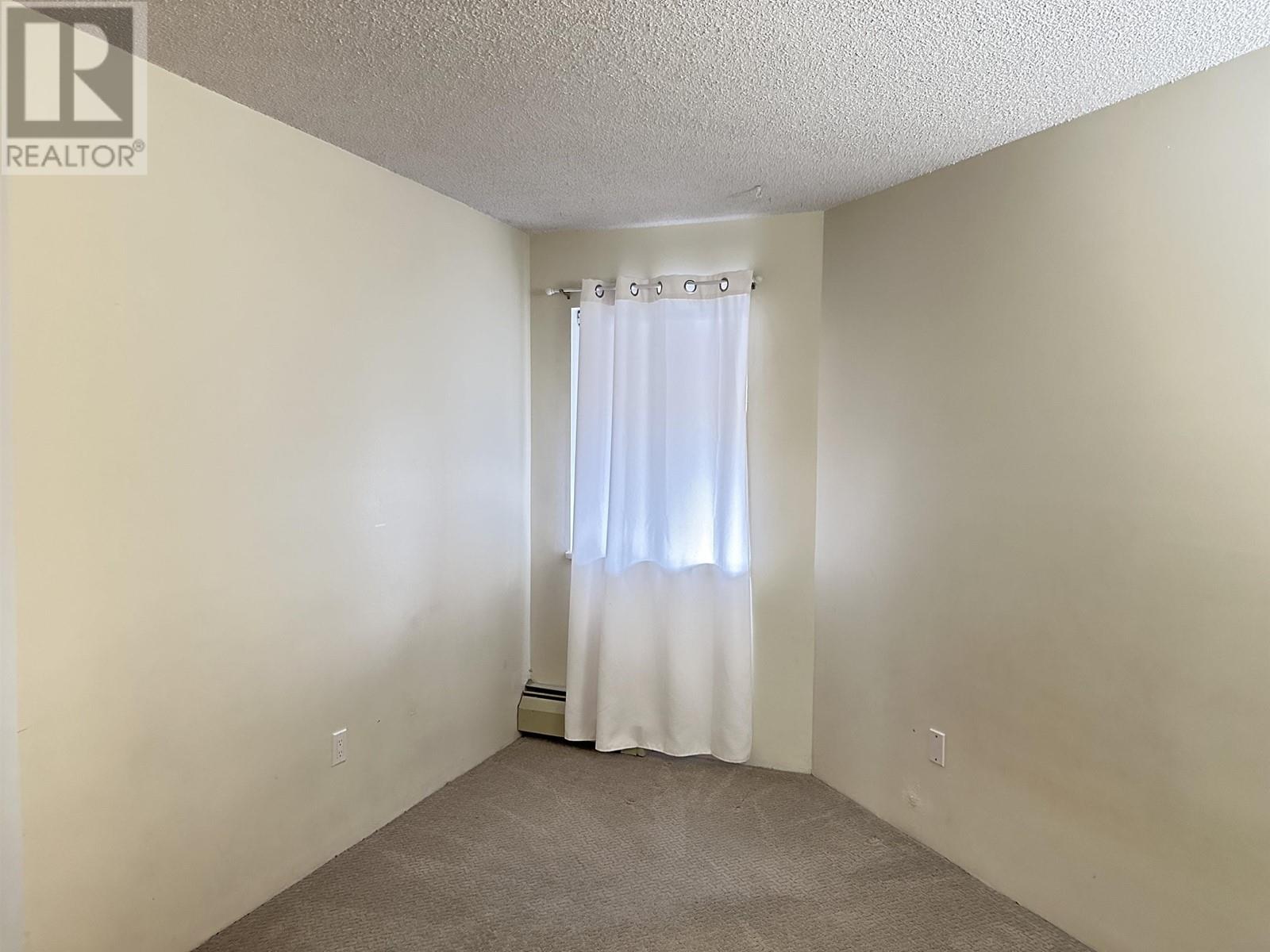 216 8460 Ackroyd Road Property Photo 16
