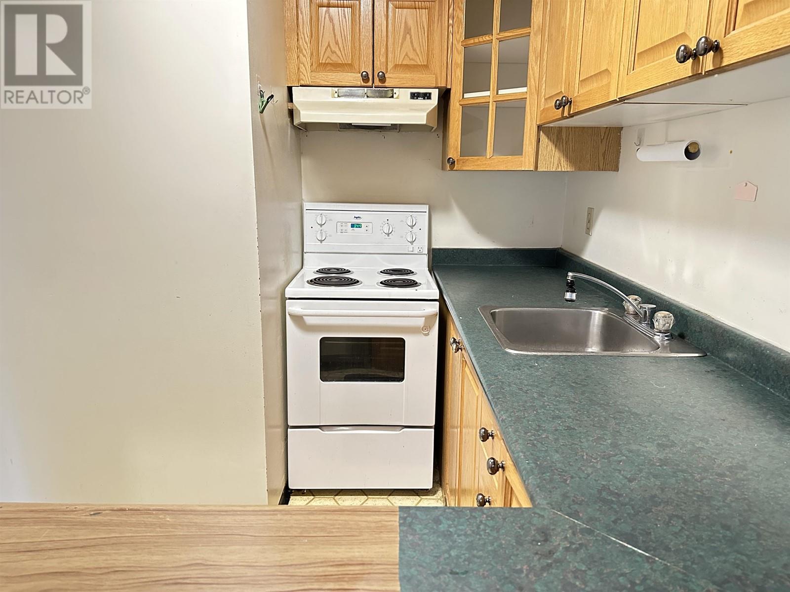 216 8460 Ackroyd Road Property Photo 24