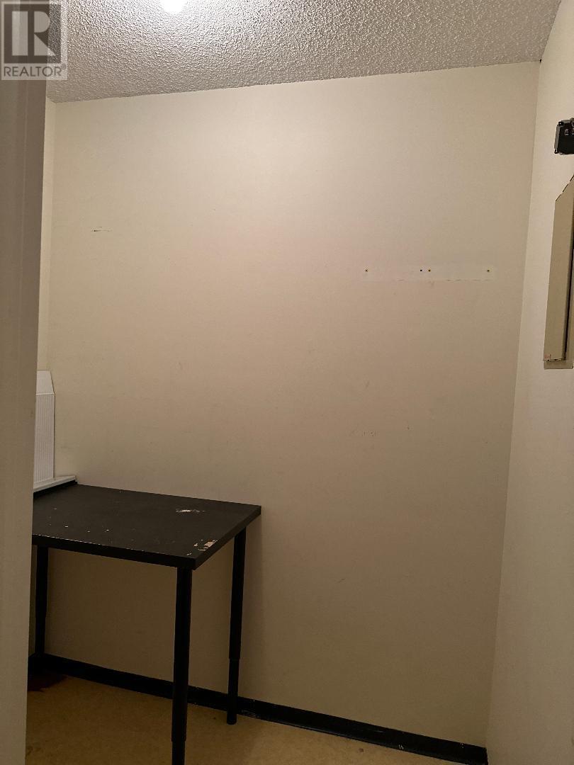 216 8460 Ackroyd Road Property Photo 25