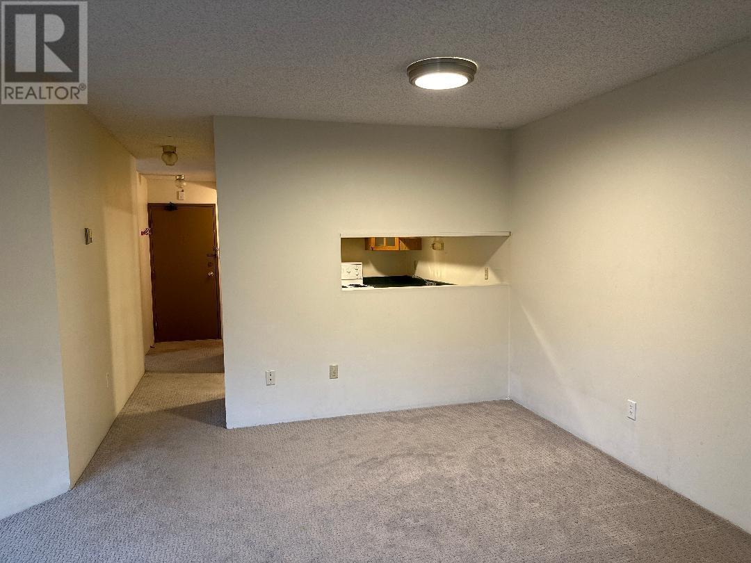 216 8460 Ackroyd Road Property Photo 27