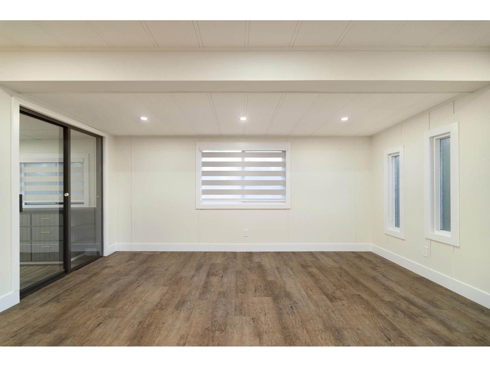 294 1840 160th Street Property Photo 5