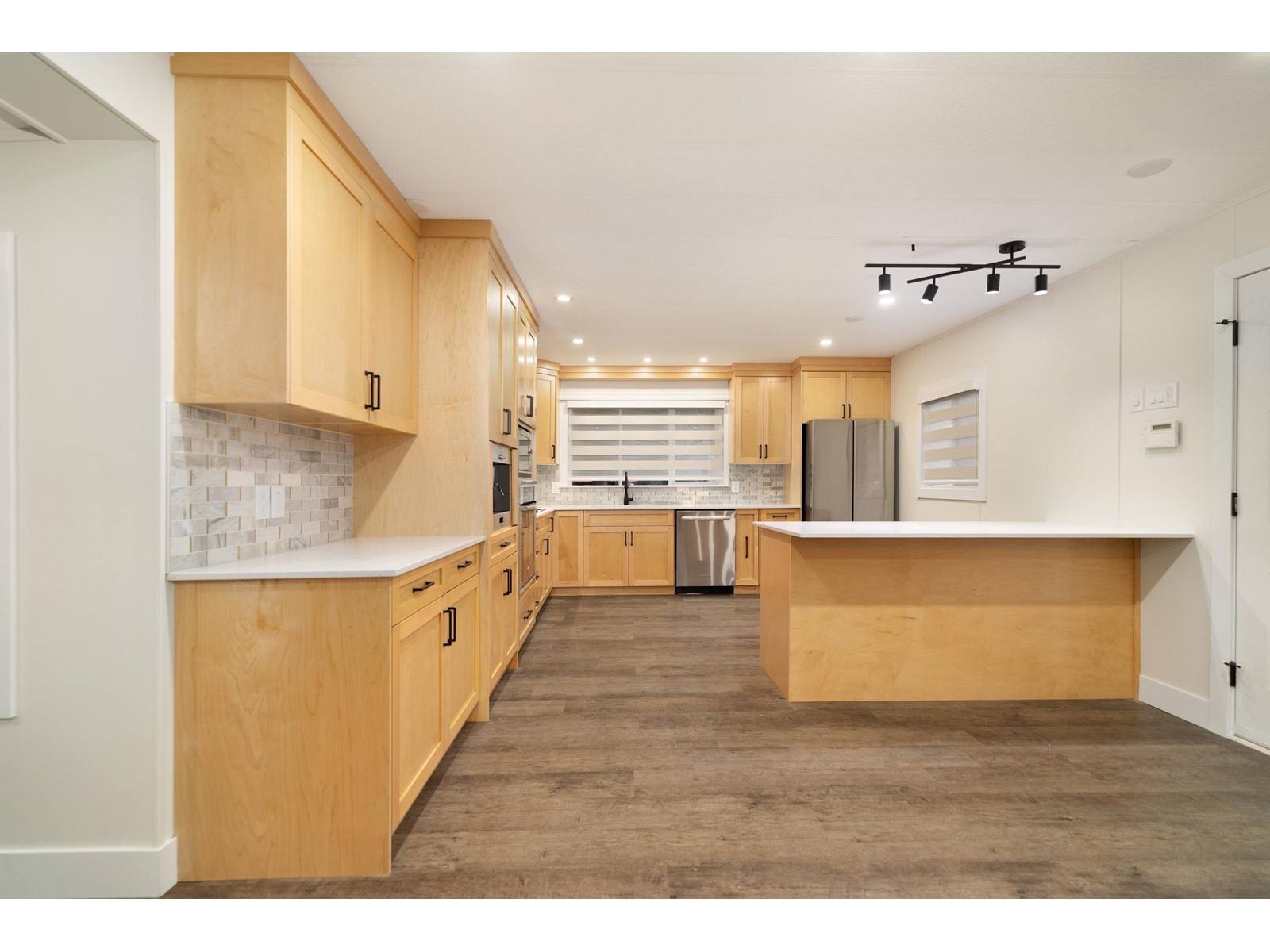 294 1840 160th Street Property Photo 14