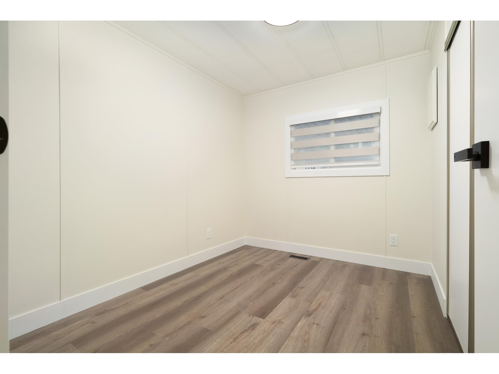 294 1840 160th Street Property Photo 24