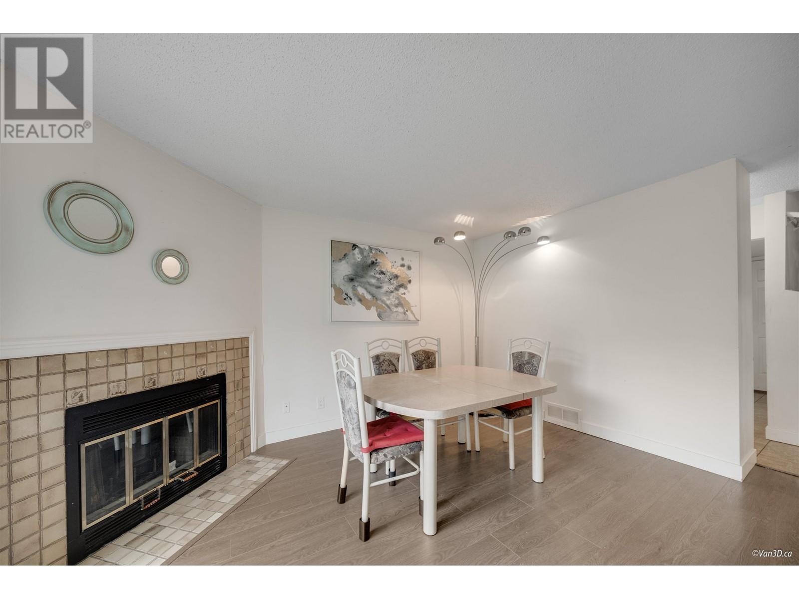 6220 Lynas Lane Property Photo 12