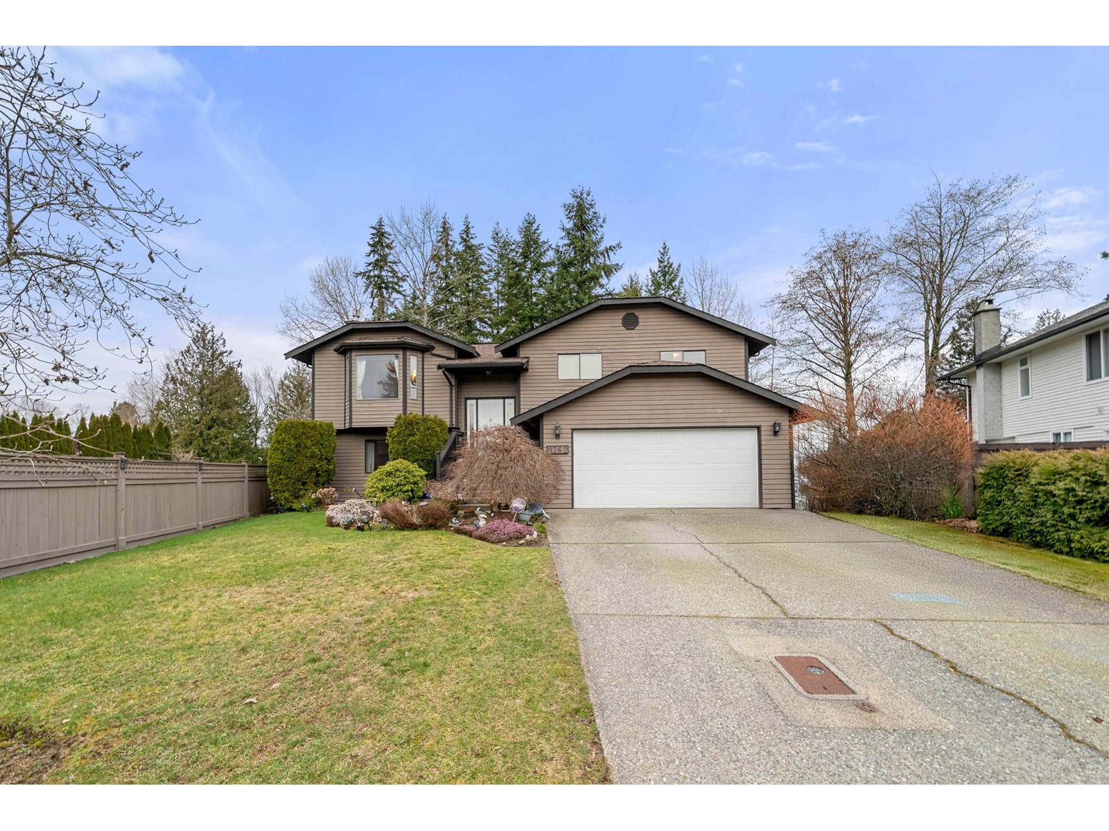 9762 149 Street Property Photo 1