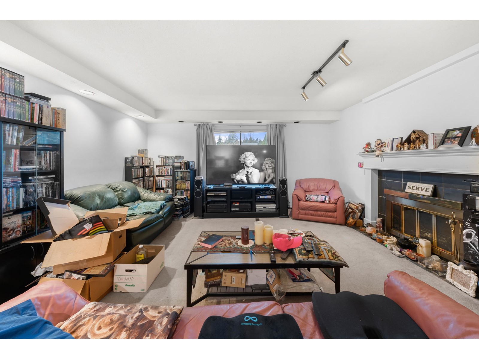 9762 149 Street Property Photo 2