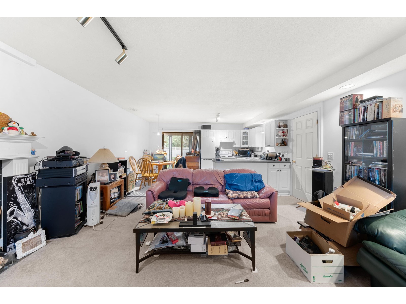 9762 149 Street Property Photo 7