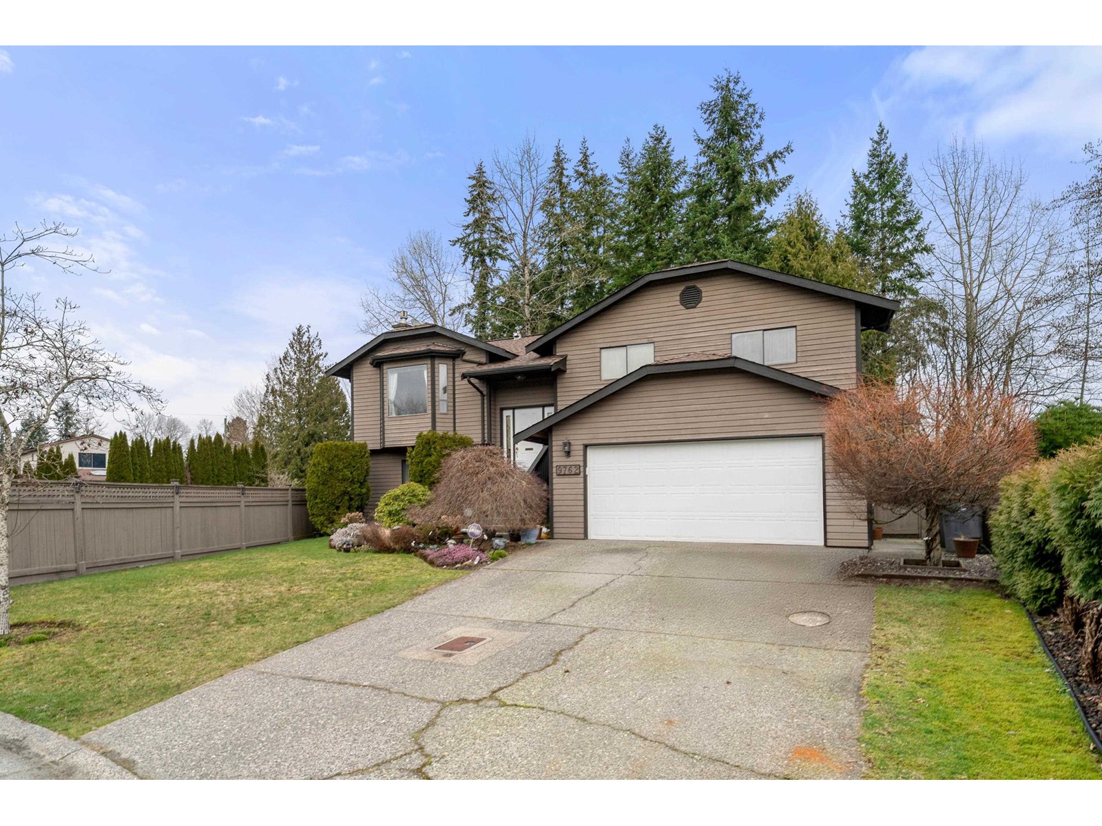 9762 149 Street Property Photo 39