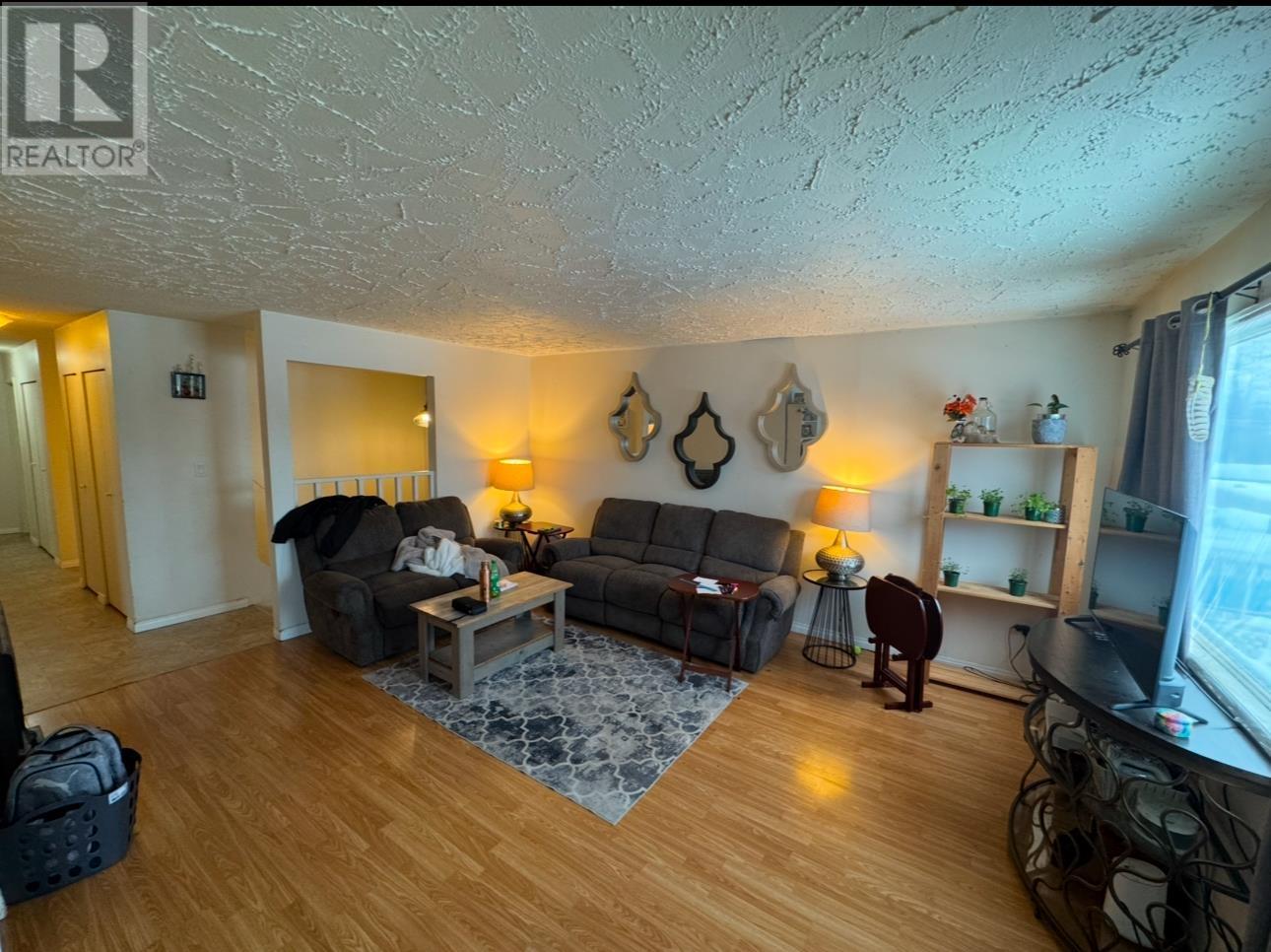 1471 Ford Avenue Property Photo 2