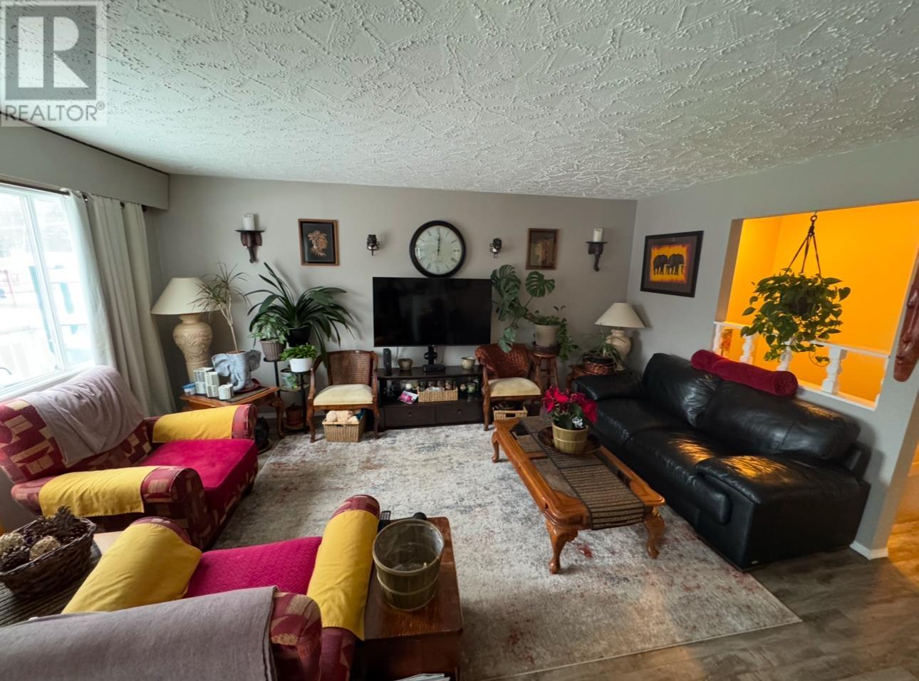 1471 Ford Avenue Property Photo 10