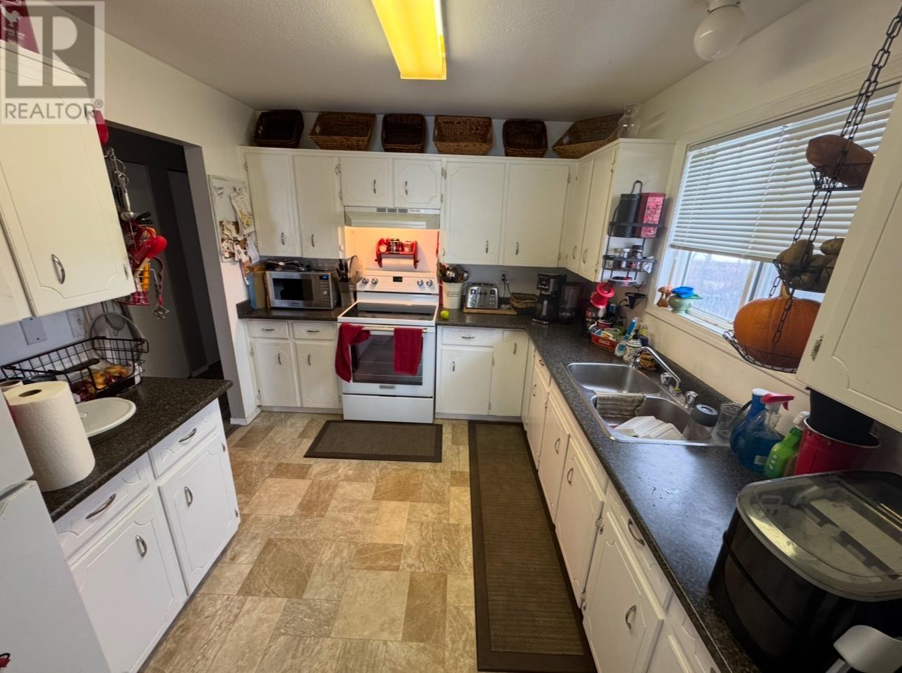1471 Ford Avenue Property Photo 12