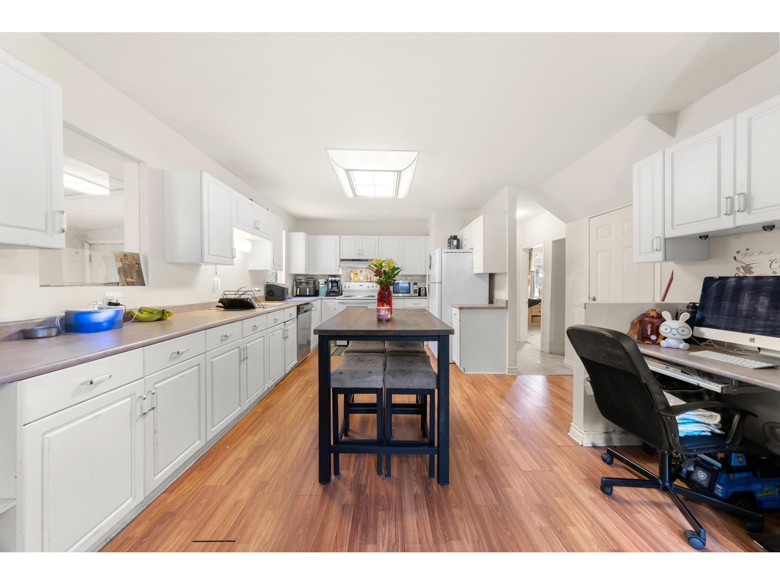 8982 148 Street Property Photo 11