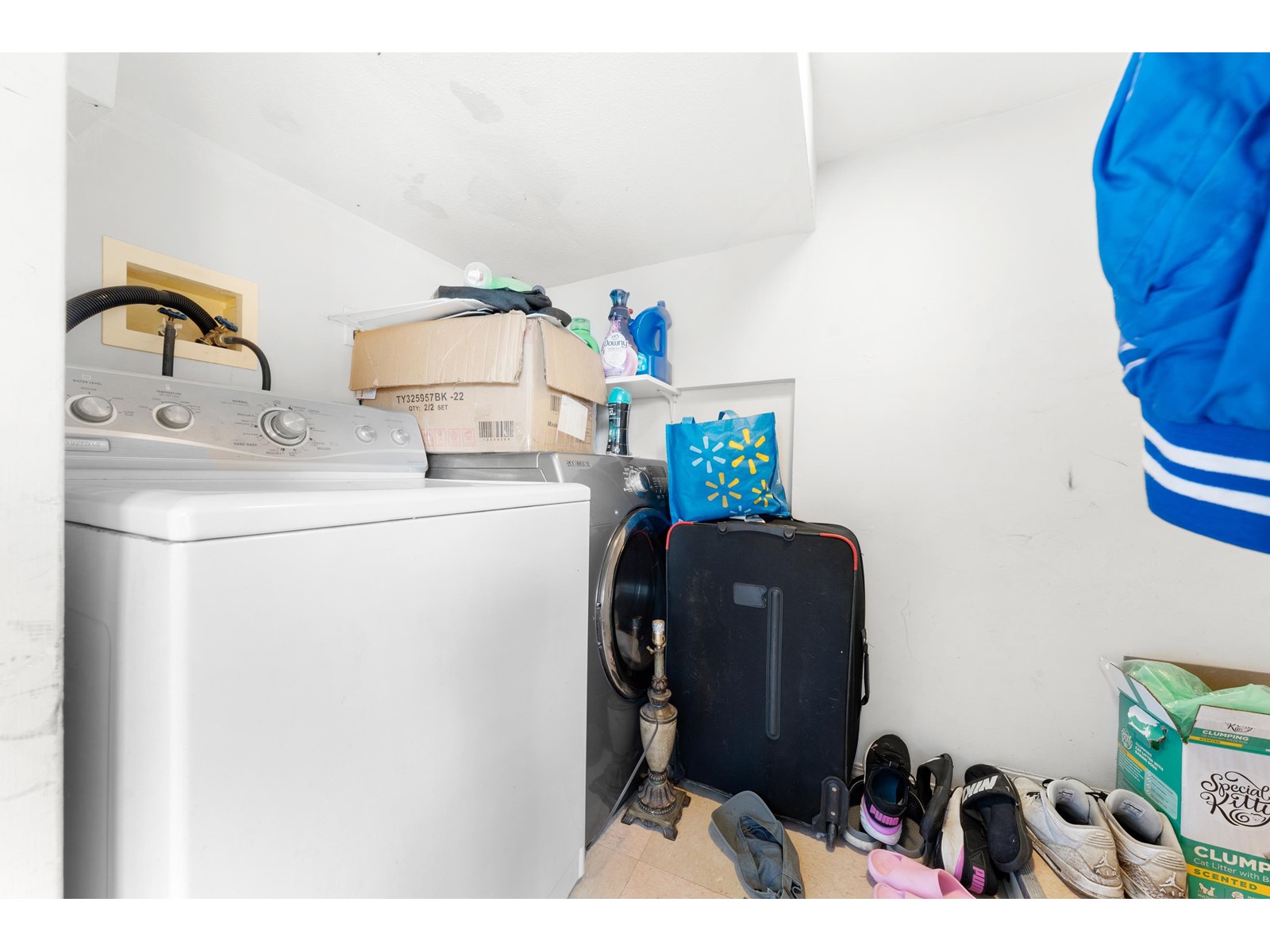 8982 148 Street Property Photo 17