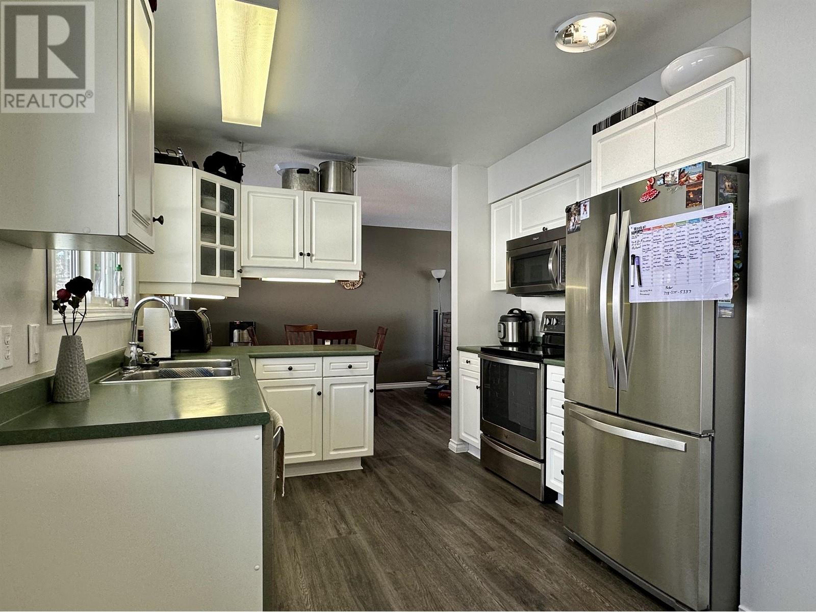 5324 W 53 Avenue Property Photo 6