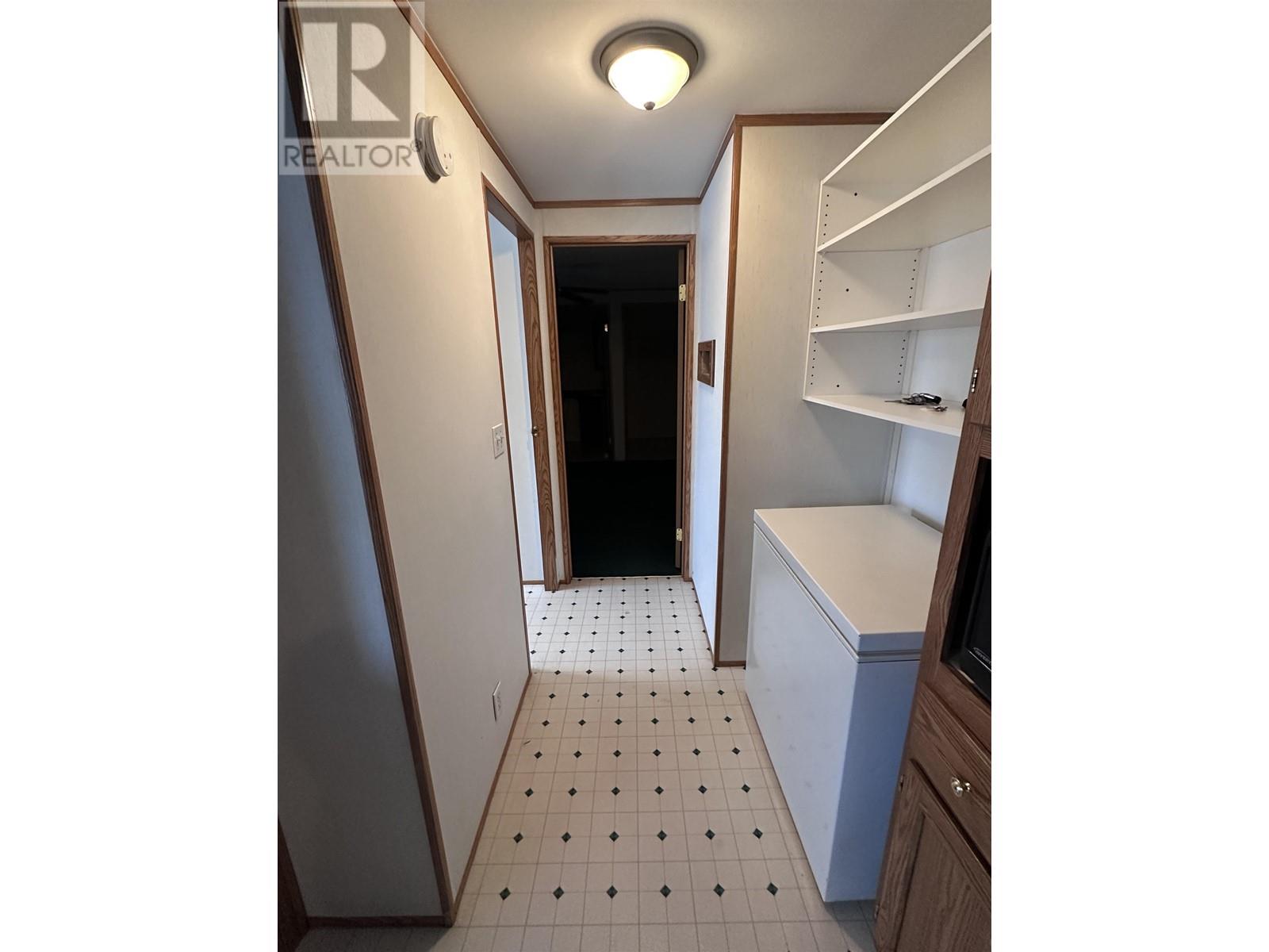 16 5701 Airport Drive Property Photo 3