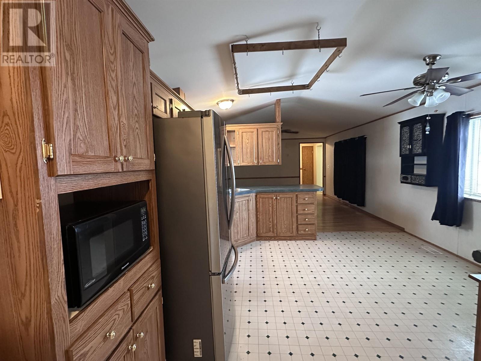16 5701 Airport Drive Property Photo 7