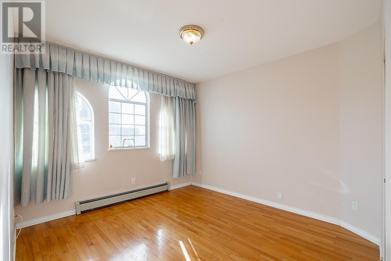 4215 Charles Street Property Photo 19