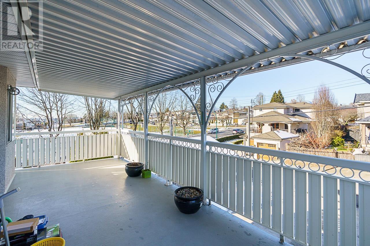 4215 Charles Street Property Photo 24