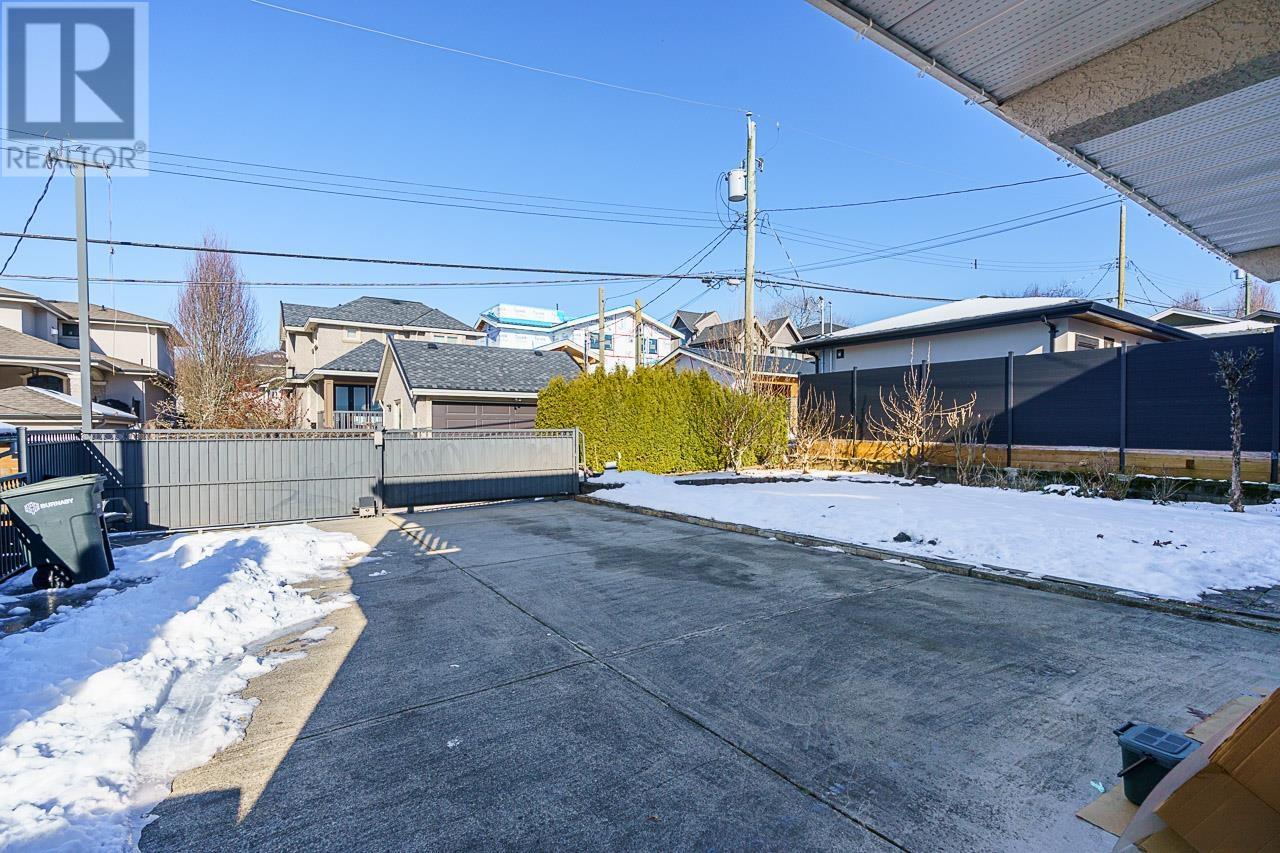 4215 Charles Street Property Photo 26