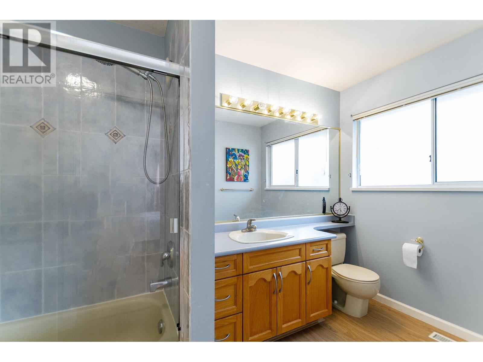 2435 Kensington Crescent Property Photo 26