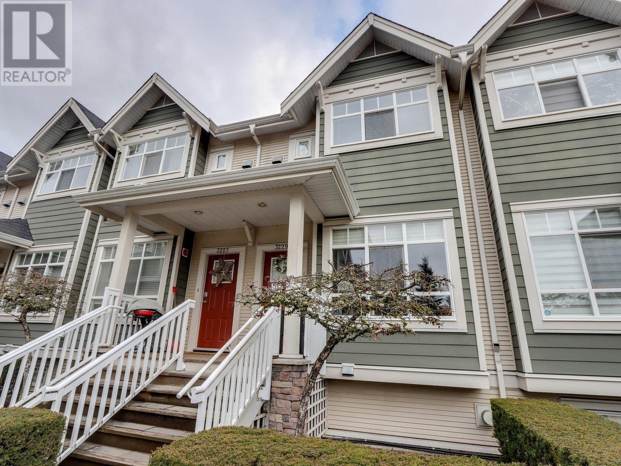 3229 Perrot Mews Property Photo 1