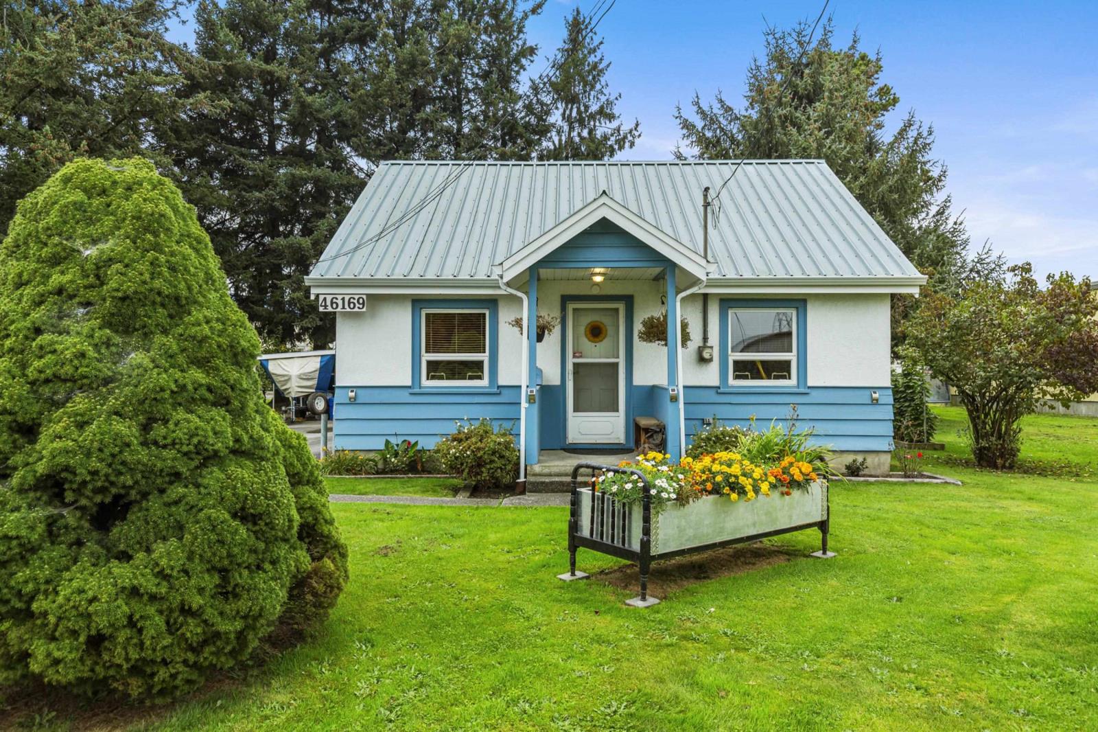 46169 NORRISH AVENUE, Chilliwack Proper South Property Photo 1
