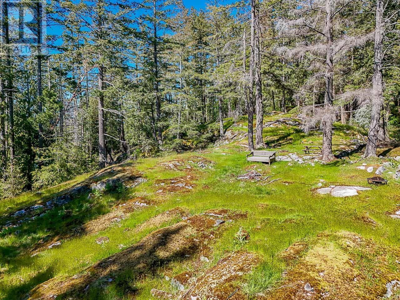1795 Emily Lane Property Photo 4