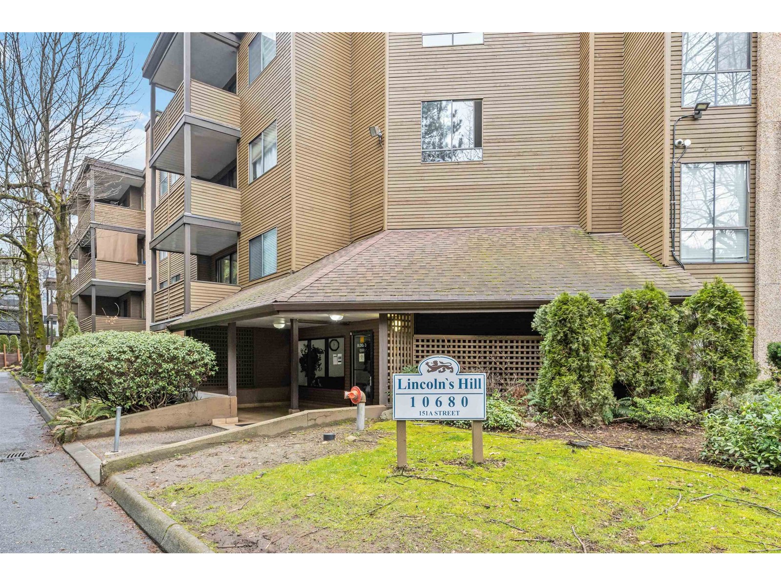 204 10680 151A STREET Property Photo 1