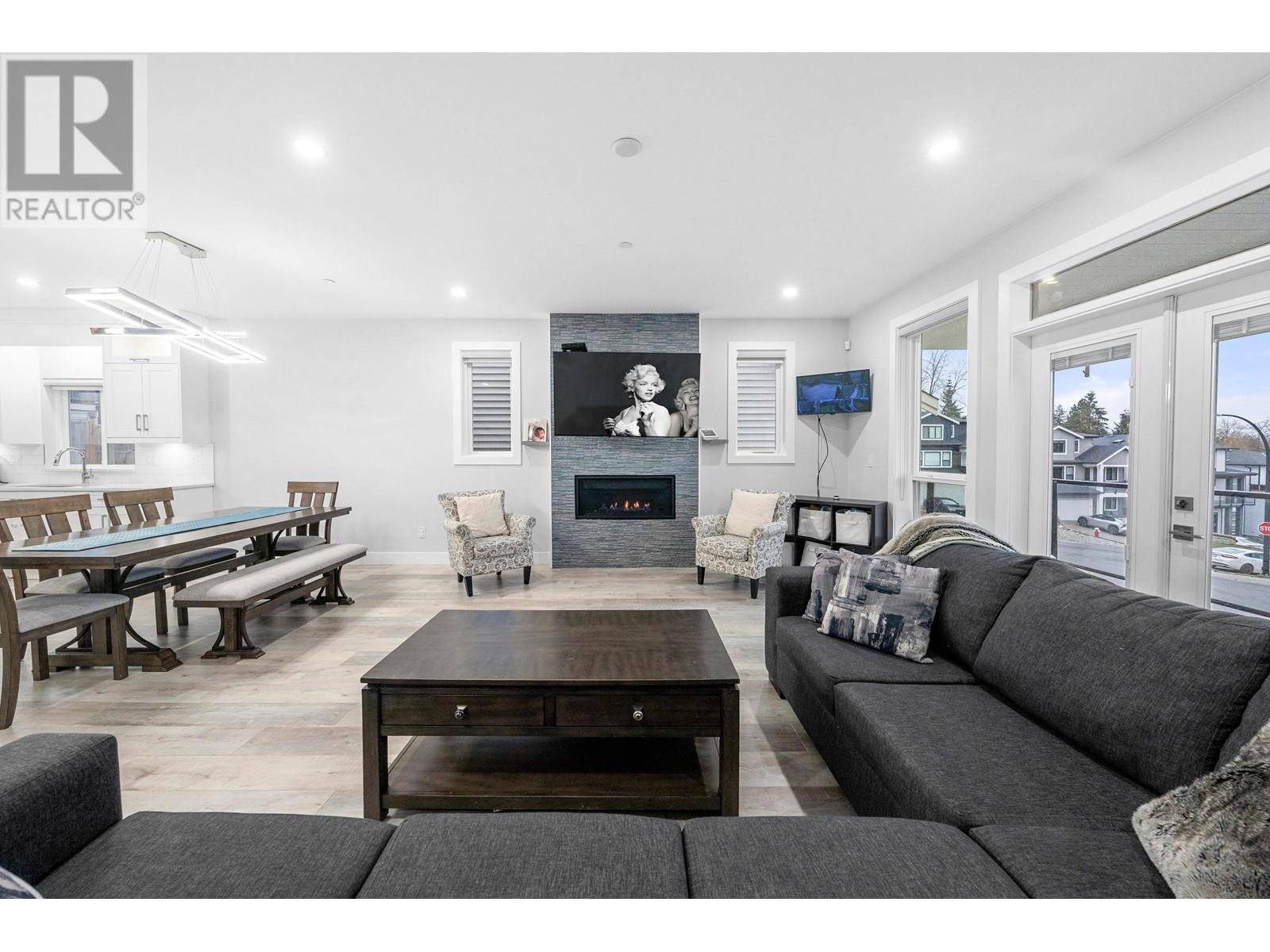 24629 105a Avenue Property Photo 2